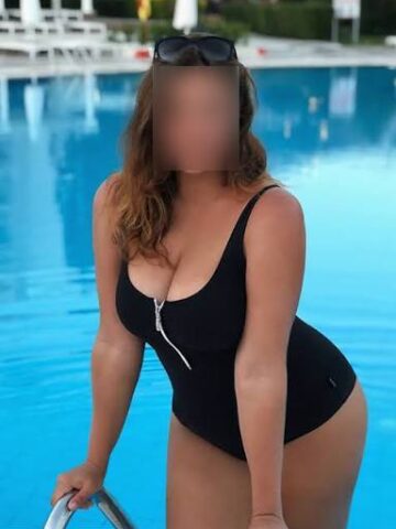 בלונדינית חטובה מטפלת מלהיבה – ברמת גן