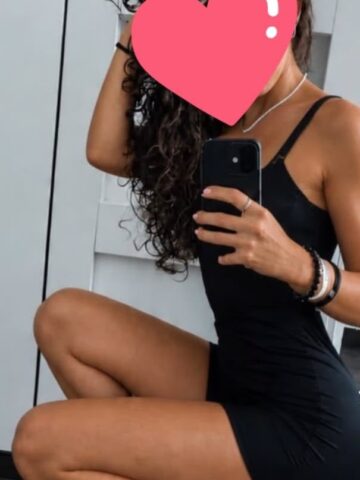 מארחת מקצוענית – בכפר סבא