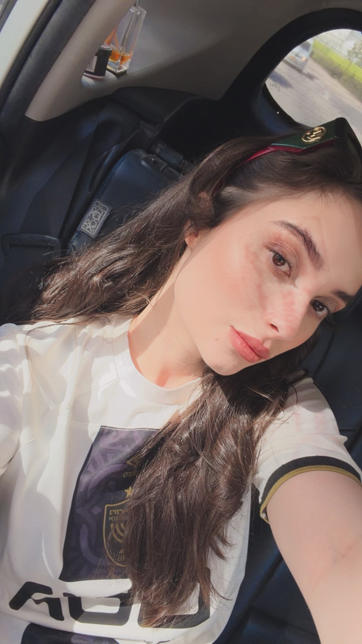 שושנה- חיפה-תיירת ברזילאית בת 20 - תמונה 1